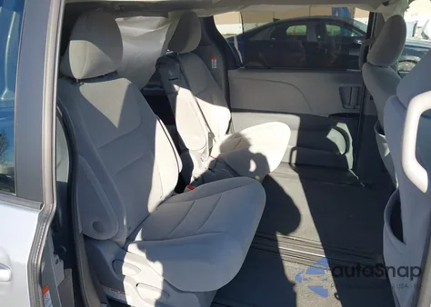 2015 Toyota Sienna Le 8 Passenger from USA, damaged, VIN 5TDKK3DCXFS611653